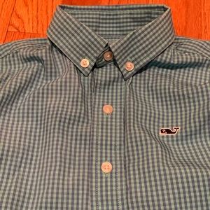 Vineyard Vines button down shirt